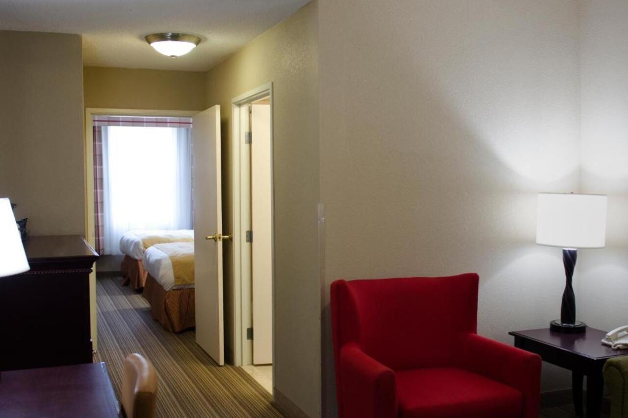 Country Inn & Suites By Radisson, Ithaca, Ny Buitenkant foto